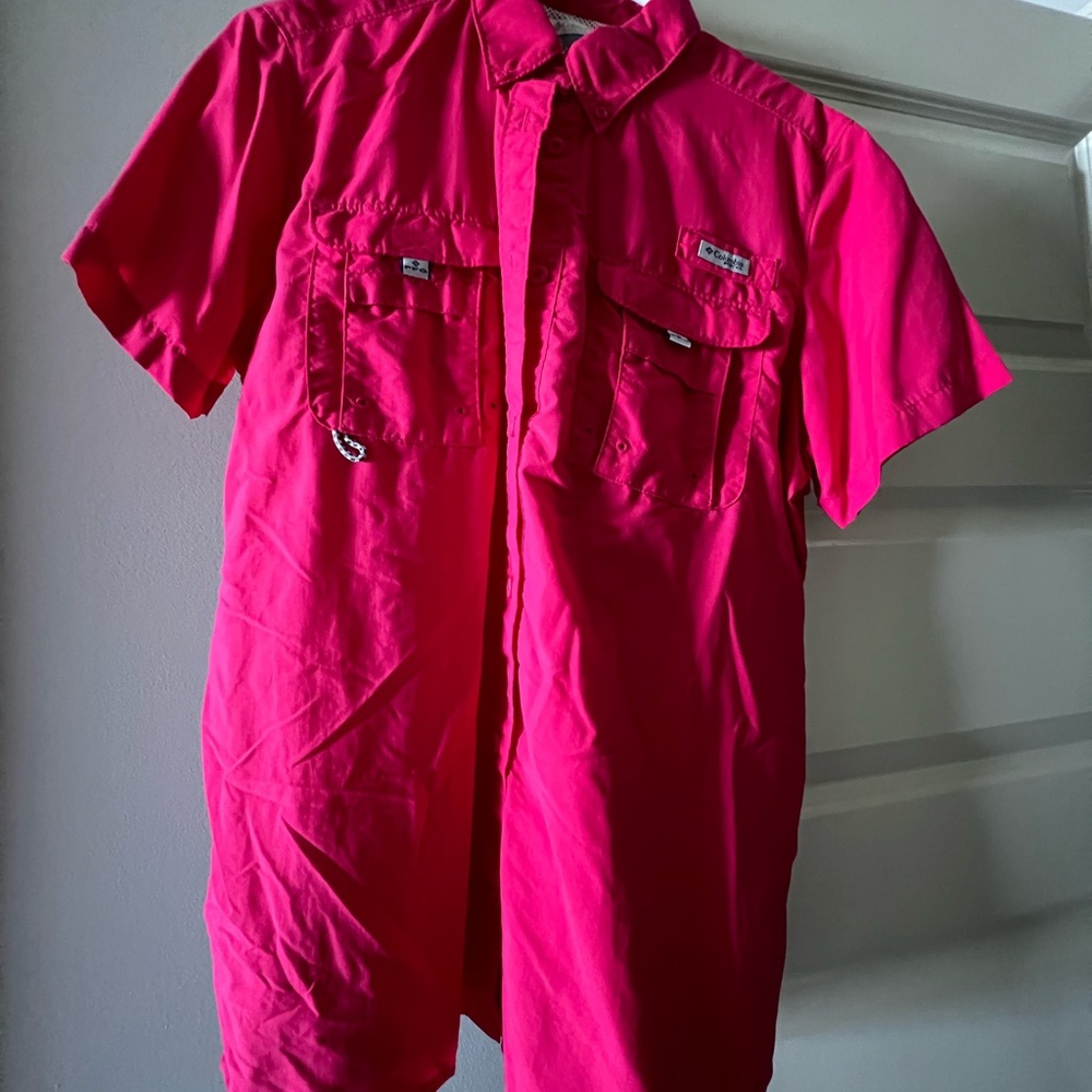 Columbia pink PFG fishing short sleeve button down. Large